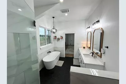 720 County Road 2337, Lampasas, TX 76550 - Photo 12