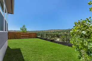 6916 Cliff Rose Dr, Spicewood, TX 78669 - Photo 26