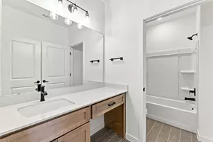 6916 Cliff Rose Dr, Spicewood, TX 78669 - Photo 22