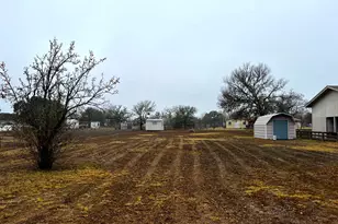 180 Steven Ct, La Grange, TX 78945 - Photo 20