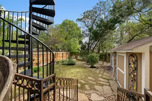 503 S Meadowlark St, Lakeway, TX 78734 - Photo 38