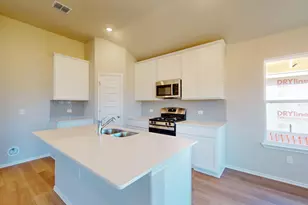 9201 Corvallis Dr, Austin, TX 78747 - Photo 4