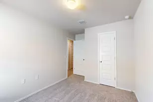 9201 Corvallis Dr, Austin, TX 78747 - Photo 32