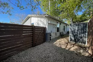 2910 Pecan Springs Rd, Austin, TX 78723 - Photo 10