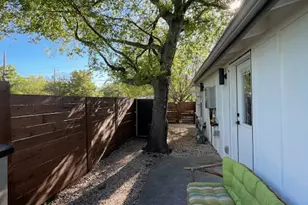 2910 Pecan Springs Rd, Austin, TX 78723 - Photo 12