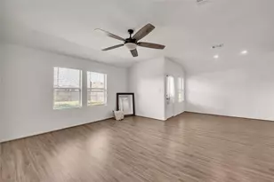 119 Esparza Dr, Bastrop, TX 78602 - Photo 10