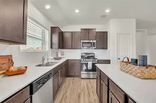 119 Esparza Dr, Bastrop, TX 78602 - Photo 4