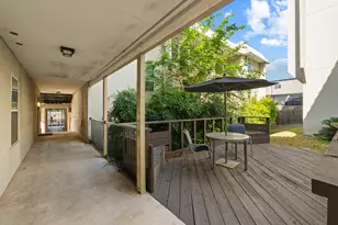 910 Duncan Ln, Austin, TX 78705 - Photo 22