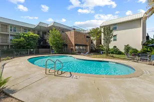 910 Duncan Ln, Austin, TX 78705 - Photo 20