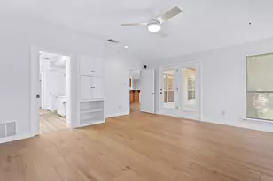 10504 Loring Dr, Austin, TX 78750 - Photo 16