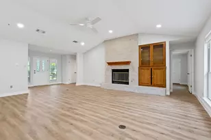 10504 Loring Dr, Austin, TX 78750 - Photo 4