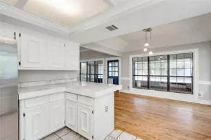 13102 Villa Park Dr, Austin, TX 78729 - Photo 12