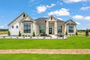 200 Saddle Spgs Dr, Georgetown, TX 78633 - Photo 2