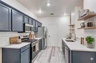 3438 Flowstone Ln, Round Rock, TX 78681 - Photo 4