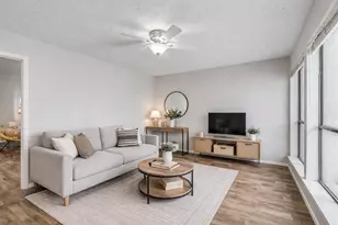3115 Helms St, Austin, TX 78705 - Photo 2