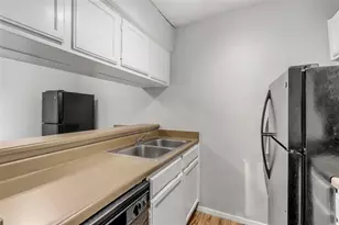 3115 Helms St, Austin, TX 78705 - Photo 8