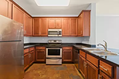 910 W 25th Street #209, Austin, TX 78705 - Photo 2