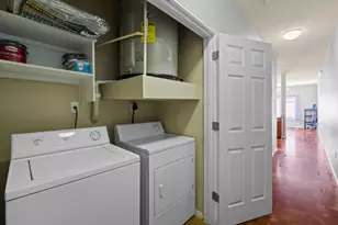 910 W 25th St, Austin, TX 78705 - Photo 14