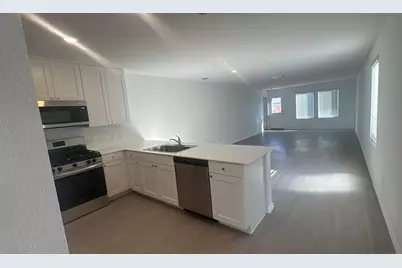 208 Skyfire Street, Hutto, TX 78634 - Photo 4