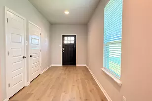 244 Wild Wind Trail, Jarrell, TX 76537 - Photo 8