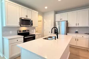 244 Wild Wind Trail, Jarrell, TX 76537 - Photo 2