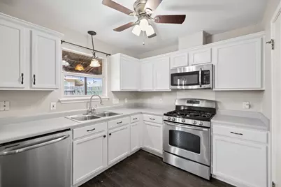 413 Clarks Way, Hutto, TX 78634 - Photo 4