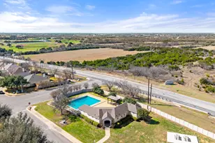 2305 Candle Ridge Trail, Georgetown, TX 78626 - Photo 32