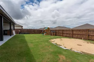 123 Stellamar Dr, Hutto, TX 78634 - Photo 26