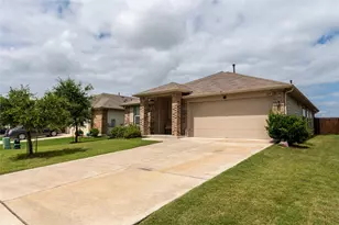 123 Stellamar Dr, Hutto, TX 78634 - Photo 1