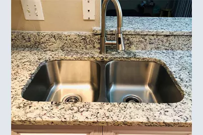 6000 Shepherd Mountain Cove #1705, Austin, TX 78730 - Photo 4