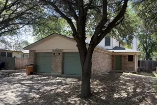 2906 Kestrel Dr, Austin, TX 78745 - Photo 1