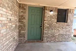 2906 Kestrel Dr, Austin, TX 78745 - Photo 2