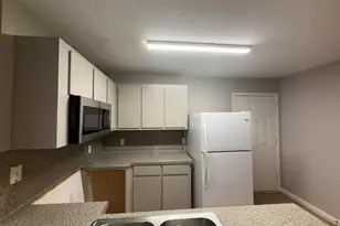 2906 Kestrel Dr, Austin, TX 78745 - Photo 6