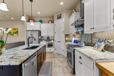 204 S Venture Boulevard, Point Venture, TX 78645 - Photo 14