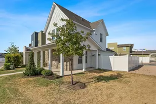 7814 Wilfred Dr, Austin, TX 78744 - Photo 2