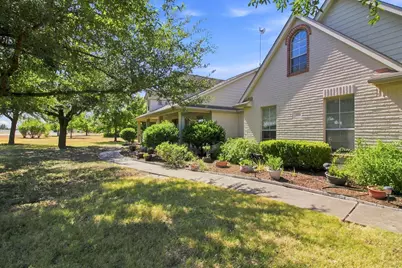 215 Courtnees Way, Georgetown, TX 78626 - Photo 2