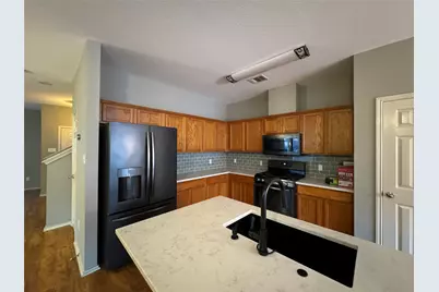 701 Sampson Street, Kyle, TX 78640 - Photo 8