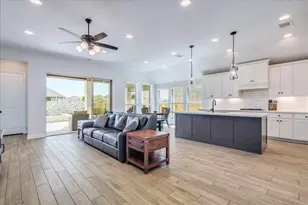 186 Prickly Poppy Loop, Kyle, TX 78640 - Photo 10