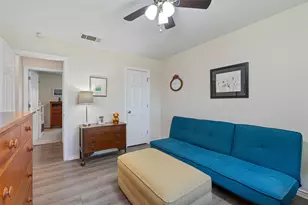 400 E Logan St, Round Rock, TX 78664 - Photo 12