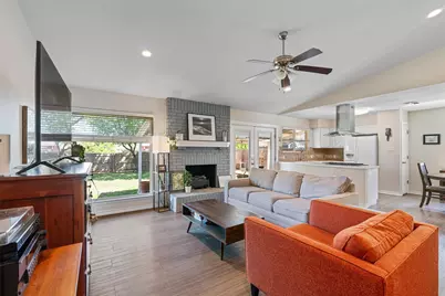 400 E Logan Street, Round Rock, TX 78664 - Photo 6