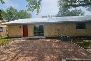 1401 Trinity St, Lockhart, TX 78644 - Photo 26