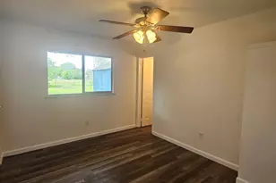 1401 Trinity St, Lockhart, TX 78644 - Photo 14