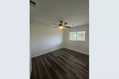 1401 Trinity Street, Lockhart, TX 78644 - Photo 10