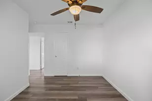1401 Trinity St, Lockhart, TX 78644 - Photo 18