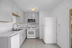 1401 Trinity St, Lockhart, TX 78644 - Photo 10