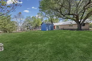 1401 Trinity St, Lockhart, TX 78644 - Photo 26