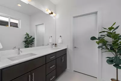 4020 Airport Boulevard #7, Austin, TX 78722 - Photo 24