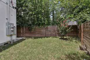1406 Camelot Cir, Austin, TX 78745 - Photo 32
