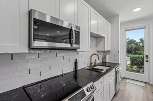 1406 Camelot Cir, Austin, TX 78745 - Photo 10
