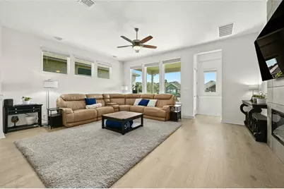 916 Leaning Oak Lane, Georgetown, TX 78628 - Photo 10